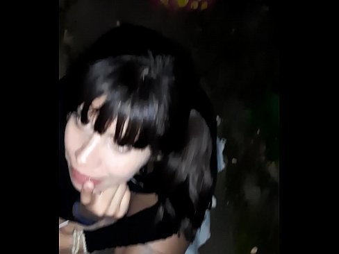 ❤️ На улица отечен пенис во замена за бонбони ️ Порно кај нас ❌❤